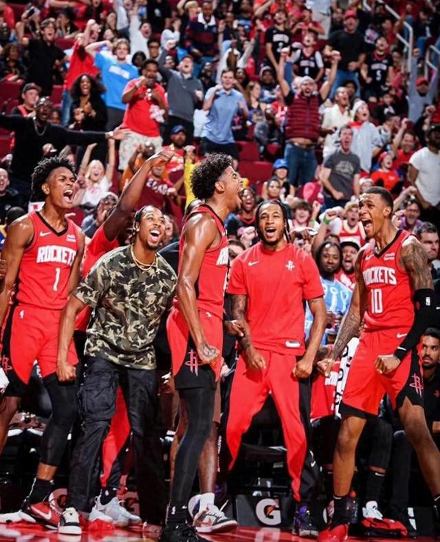 多支球队备战新赛季，期待精彩表现